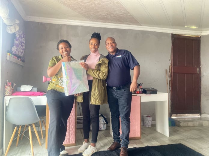 Outreach Foundation's former beautician student, Robyn tells us her success story